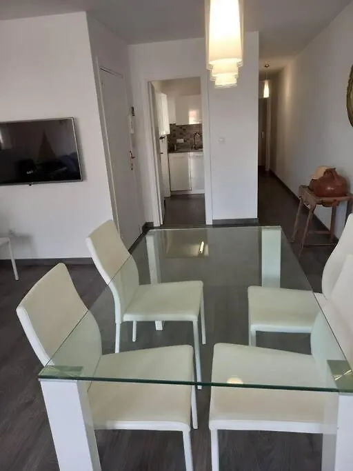 Apartment Cuana Precioso Apartamento A 2 Minutos Playa Andando, Roses Centro